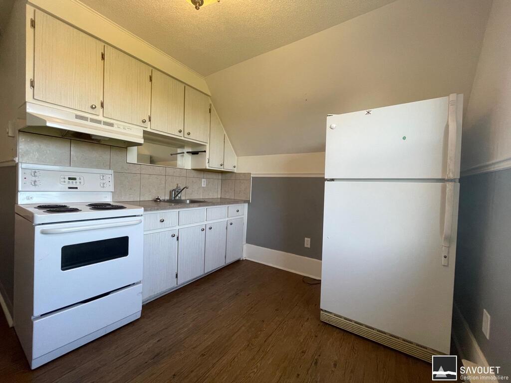 31/2 Près Du Parc JC | 3310129