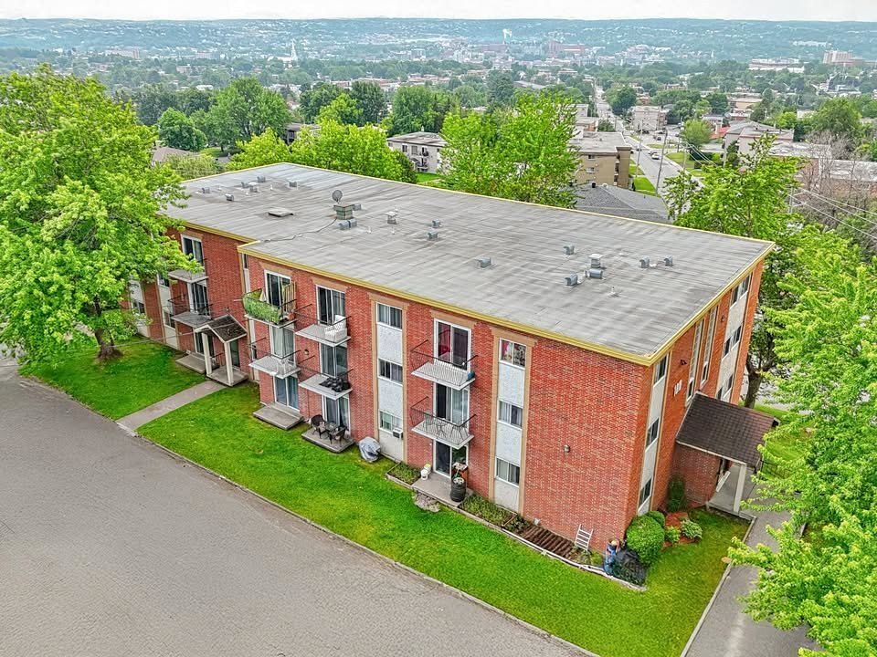Grand 3 ½ Rénové – Chauffage Et Eau | 3310290