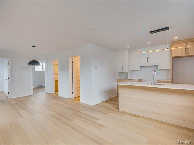 Appartement Huntingdon � Louer | 3310387
