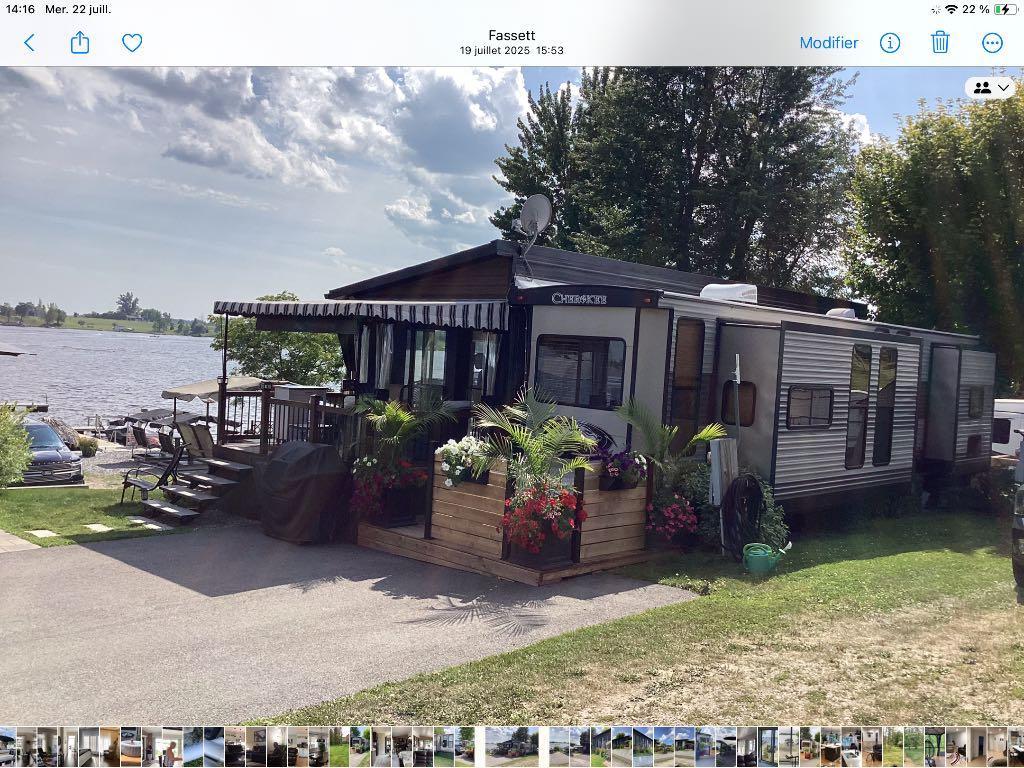 Terrain avec Roulotte 39 pi rattaché à une véranda de 38x12 pi avec vue exceptionnelle sur la rivière Outaouais | 3310441