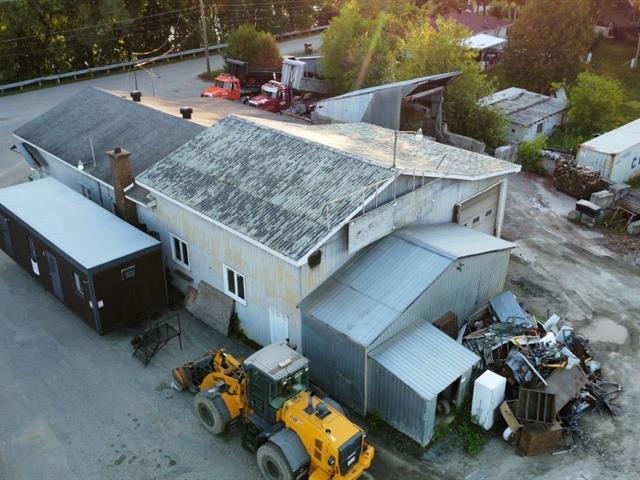 Sherbrooke (Estrie) : Terrain commercial de 58 089,6 m2 (14,35 acres), garage, emplacement stratégique, près autoroute 610 | 3311602