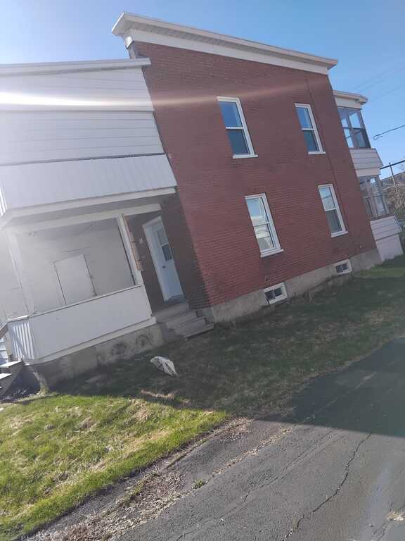 4/2 Proche Du Cegep Et De Tous Les Servi | 3311253