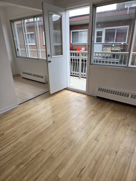 3 1/2 Rénové Chauffé/Eau Chaude | 3311267