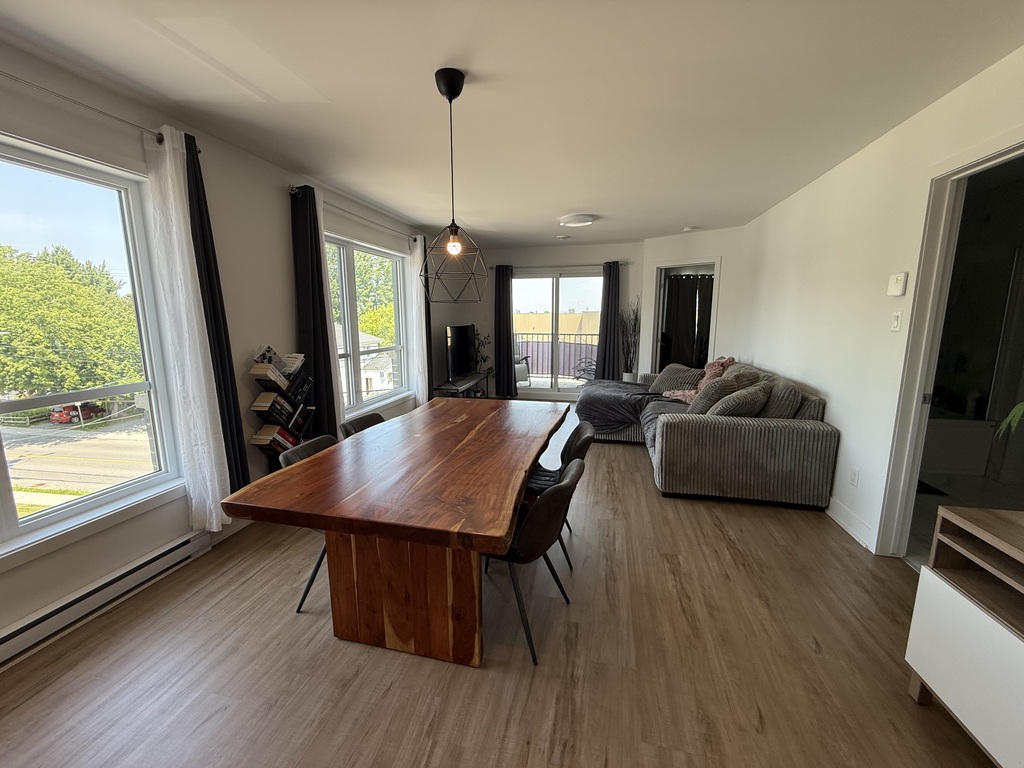 Beau Grand 3 1/2 Lumineux | 3311320