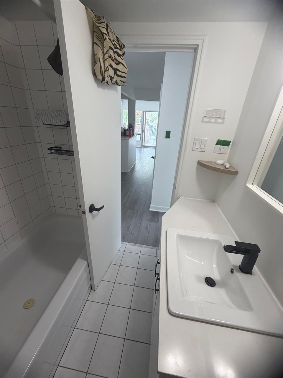 2 CH - 1 SDB - Québec - $1,249 /mo | 3311371
