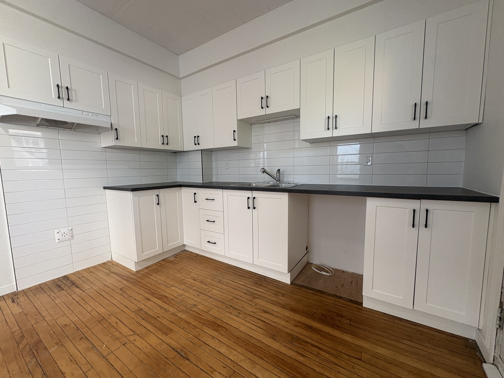 Grand 61/2 Sur 2 étages | 3312472