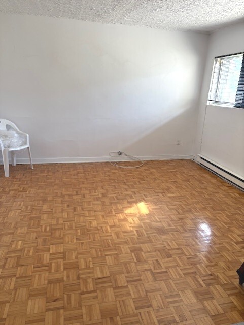 Beau Et Grand 4.5 Près Tous Services | 3283138