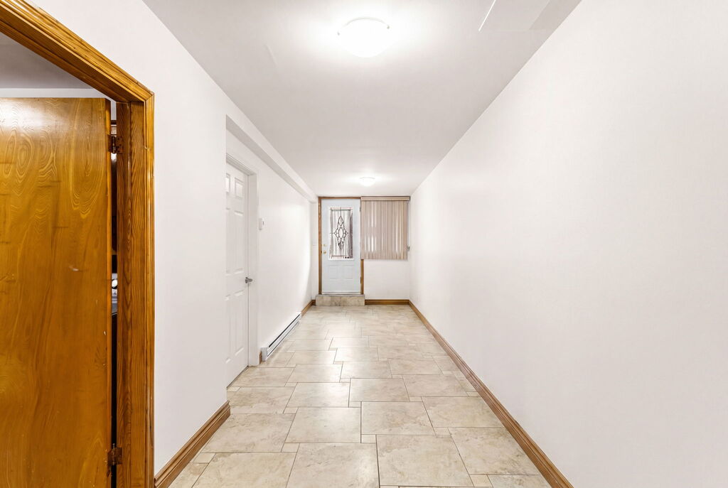 Spacieux Logement 4 ½ | 3312712