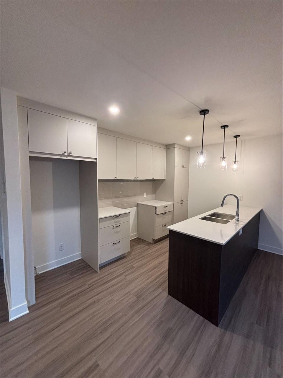 2 CH - 1 SDB - Saint-Hyacinthe - $1,400 /mo | 3312764