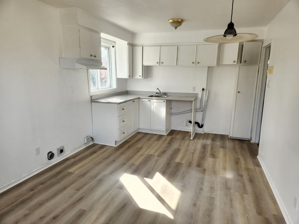 Grand 4 ½ Lumineux – 2e étage - Anjou | 3312825
