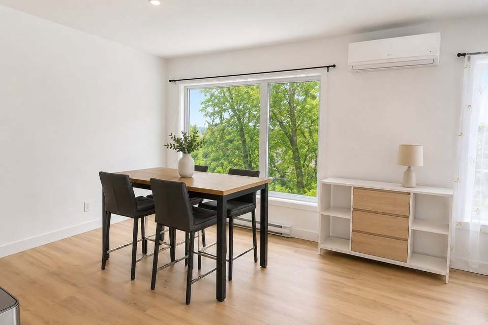 Magnifique 4 1/2 Situé Au 992 Lamarche | 3312861