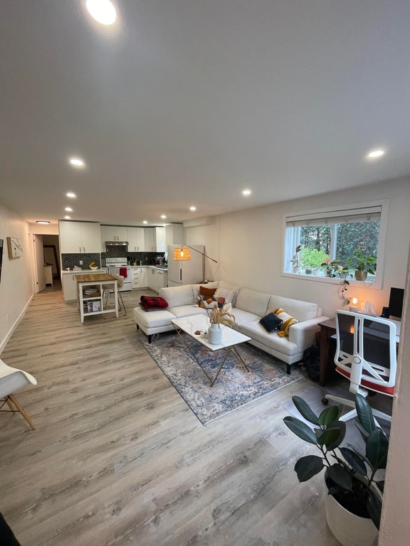 Beau 3 1/2 Aire Ouverte Rénové | 3312902