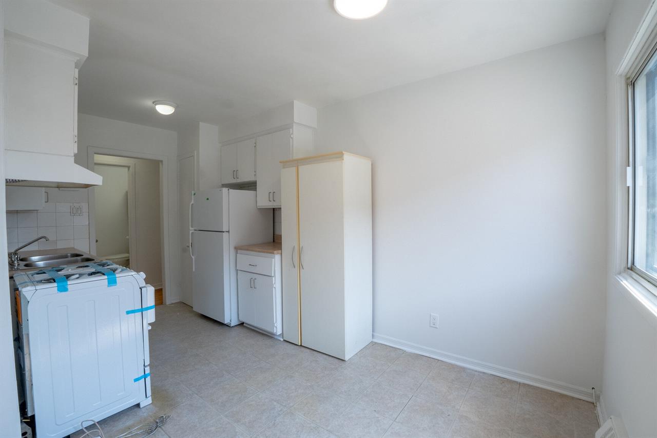 2 Beds 1 Bath - 575 32e Avenue, Lachine | 3312930