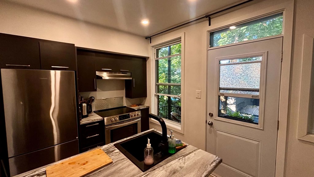 Grand 2 ½ Meublé – Plateau Mont-Royal | 3312991