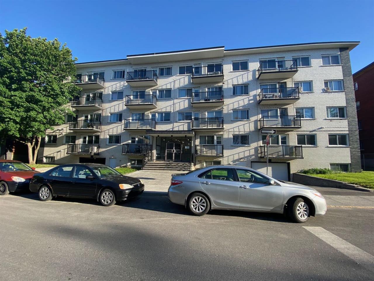 Two-Bedroom (4.5) Large - 2925 Rue Louis-Paré, Lachine | 3313006