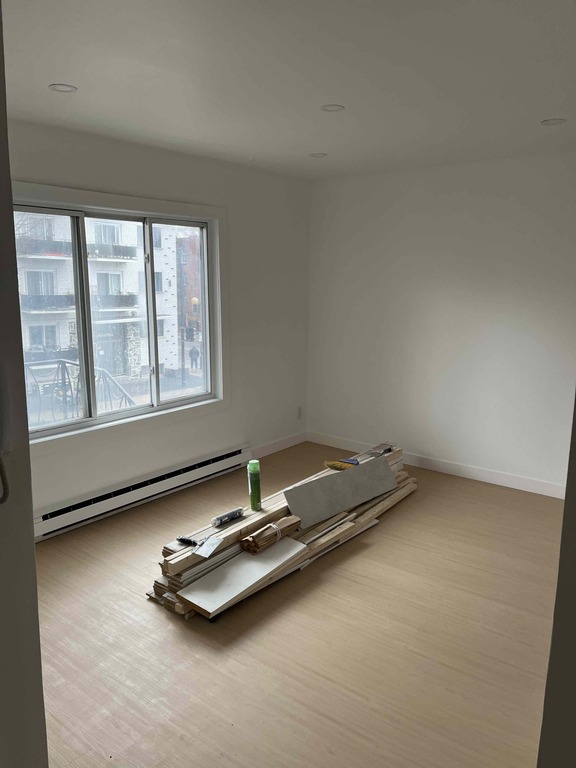 Très Beau Et Propre 5 1/2 | 3313027