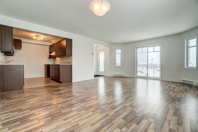 Beau 5 1/2 à Loeur | 3313111