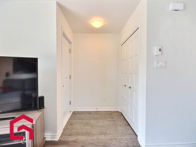 Appartement Saint-Lazare À Louer | 3313392