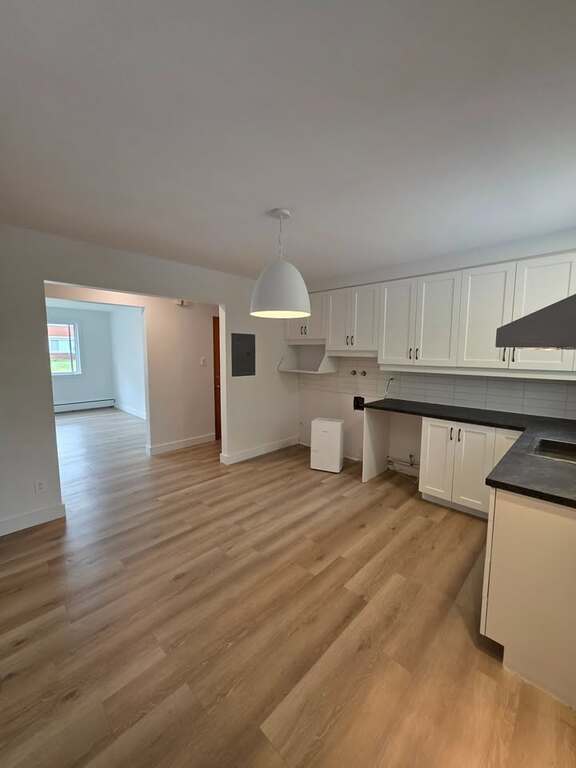 Jolie 4 1/2 Au 155 De Carillon | 3313413
