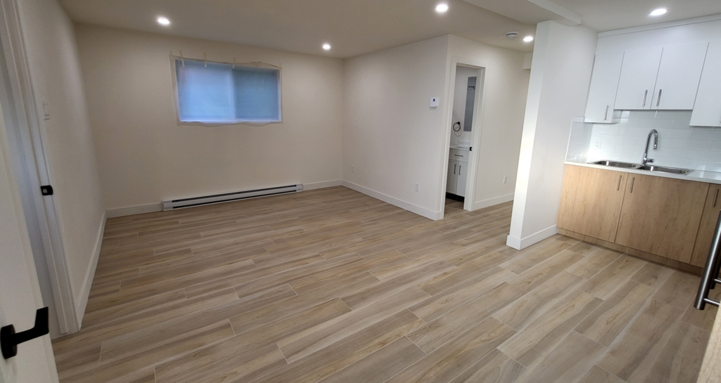 4 1/2 DEMI SOUS-SOL MODERNE ! | 3313461
