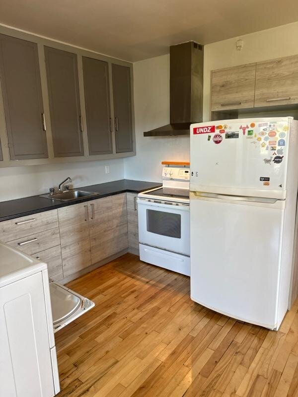 Immeuble - 221-233 King Est Grand 5 1/2 à Louer | 3313514