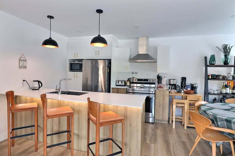 Superbe 4 1/2 Situé Au 984 Rue Lamarche | 3313520