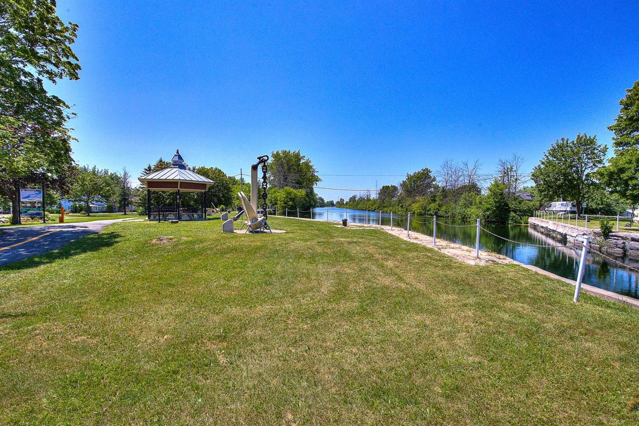 Appartement Pointe-des-Cascades À Louer | 3313625