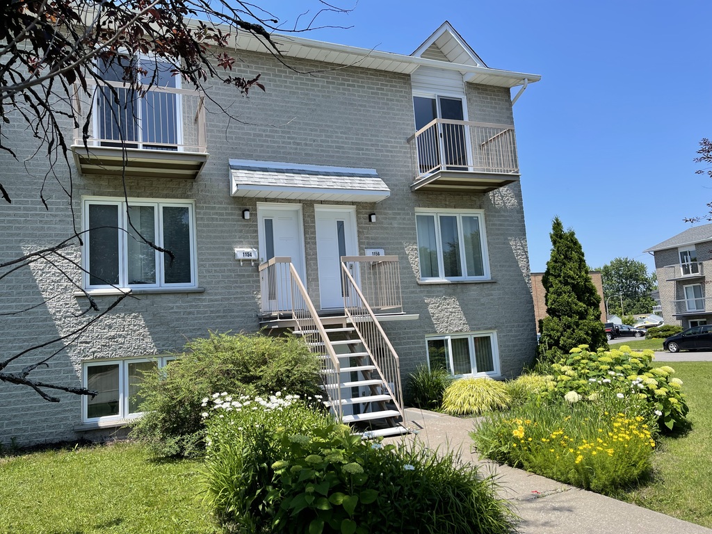 Magnifique 5 1/2 Rénové | 3313682