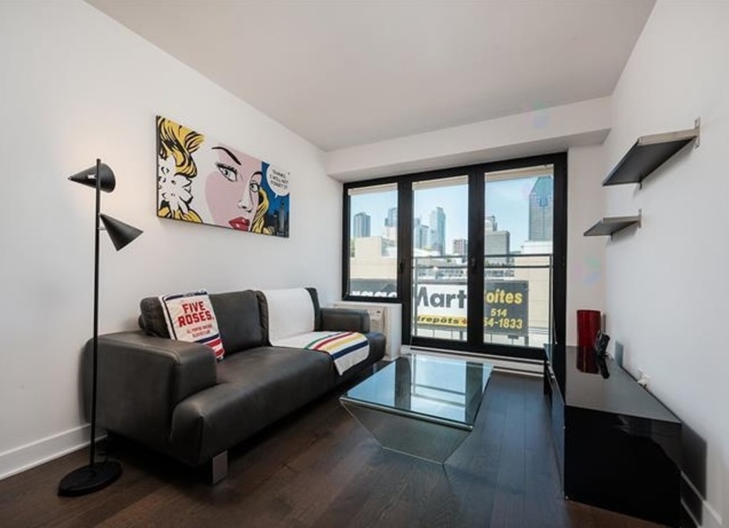 WOW! 1 Cac TOUT MEUBLÉ! Gym & Pool! | 3313729