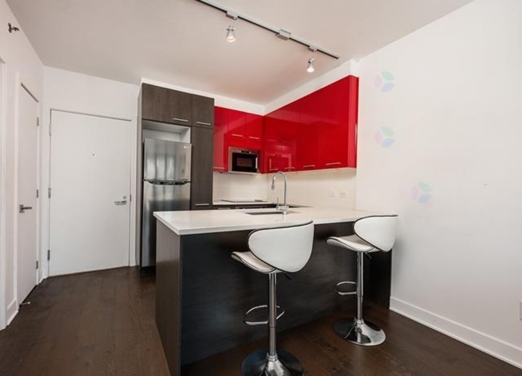 WOW! 1 Cac TOUT MEUBLÉ! Gym & Pool! | 3313729
