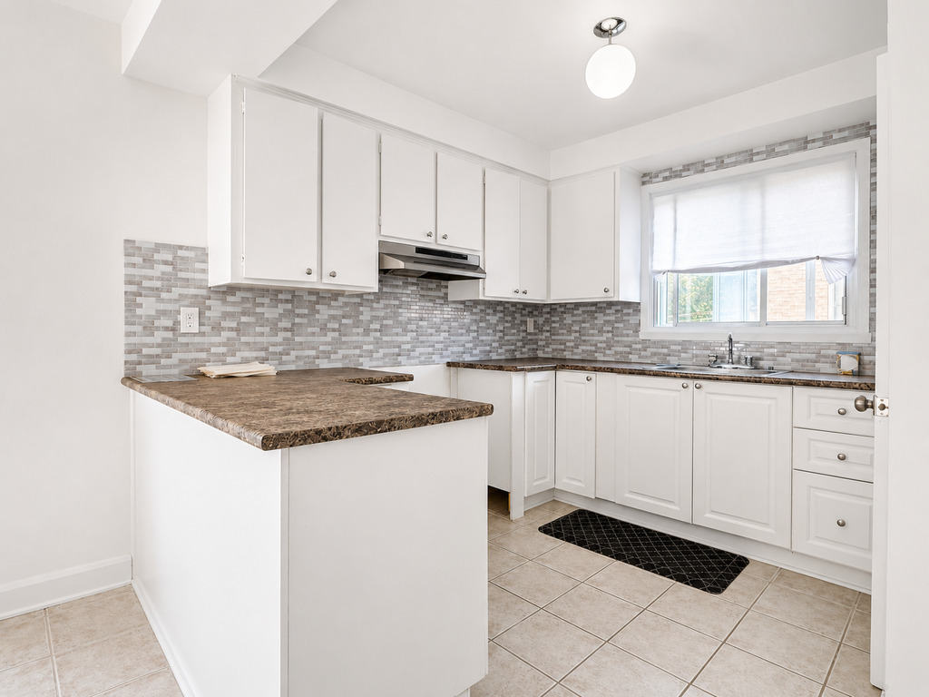 5 1/2 Haut Duplex Rue Dunant/Robert | 3313741
