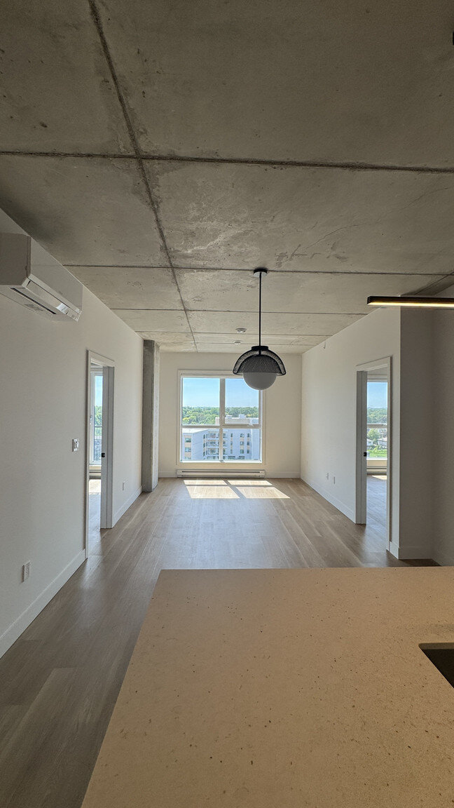 1 Bedroom - 200 Avenue Dorval, Dorval | 3313821