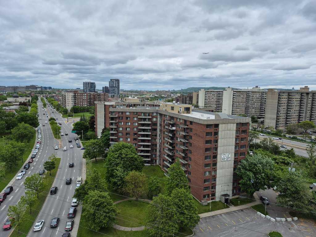 5½ CONDO ENSOLEILLÉ • UNITÉ DE COIN • GRANDES FENETRES • BELLES VUES SUR LA MONTAGNE • 5½ SUNNY CORNER APARTMENT • FLOOR-TO-CEILING WINDOWS • AHUNTSIC | 3313883