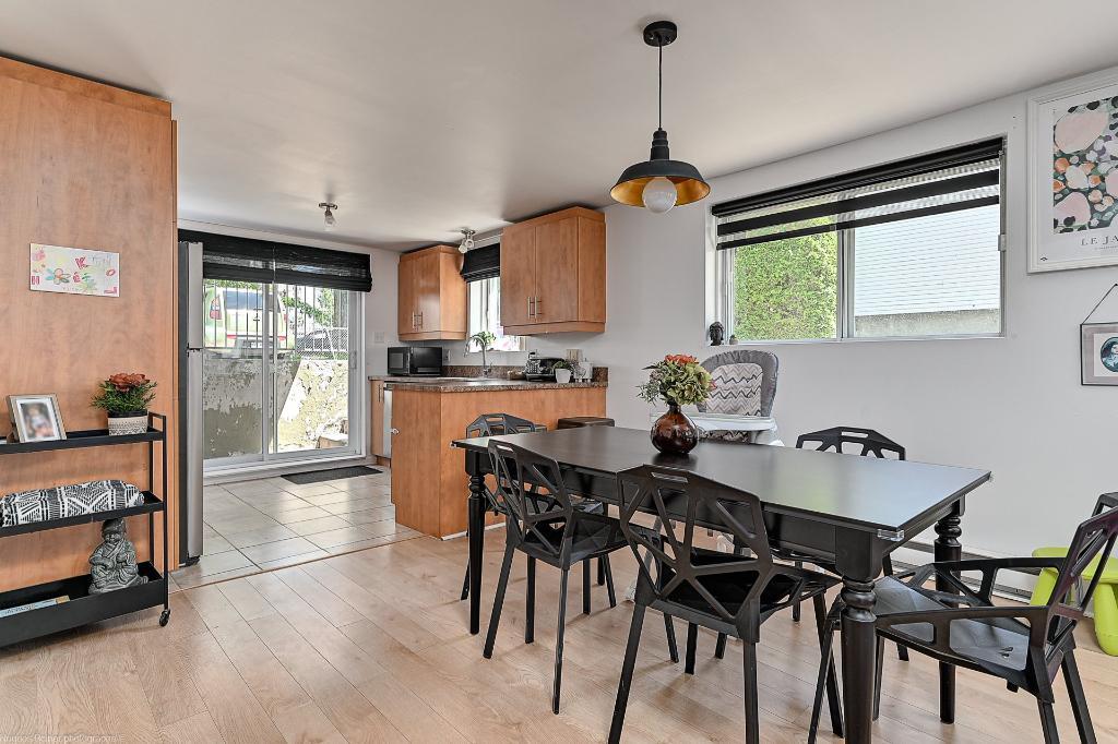 GRAND 4 1/2 À BLAINVILLE DANS UN TRIPLEX TRANQUILLE | 3314649