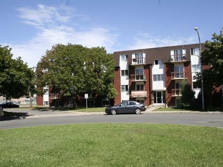 Appartement 1 chambre à louer Notre-Dame-de-Grâce à Tour Girouard