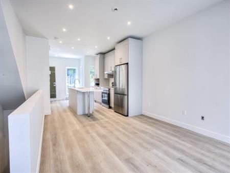 2 CH - 1 SDB - Montréal - $1,850 /mo