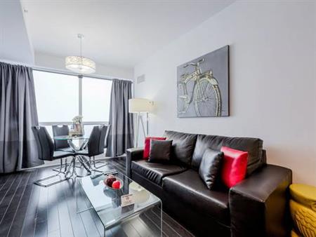 Furnished Bay St Condo w. 2TVs FREE Parking WALK to Sick Kids HOSPITAL