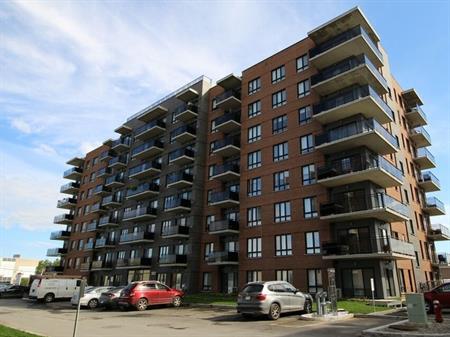 2 Bedrooms - 120 Hymus Blvd., Pointe-Claire