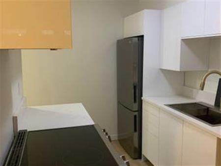 Large 2 Bedroom, 1 Bath Apartment