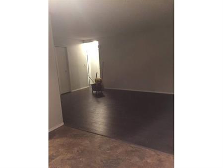 2 bedroom apartment of 83 sq. ft in Brooks