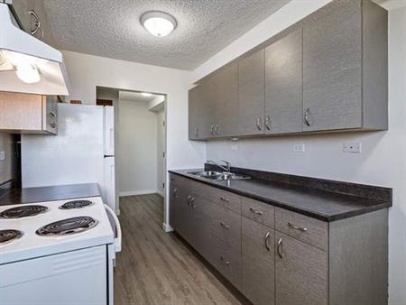 3 bedroom apartment of 62 sq. ft in Swift Current