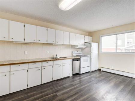 1 bedroom apartment of 699 sq. ft in Camrose