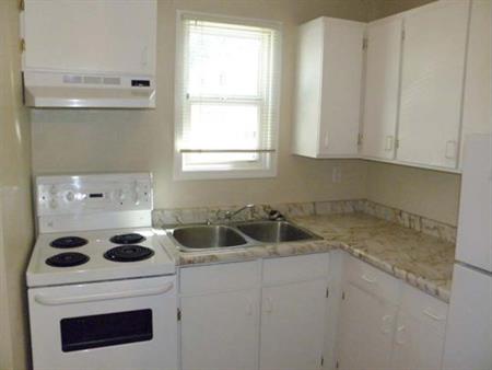 Rent 3 bedroom apartment in Chetwynd