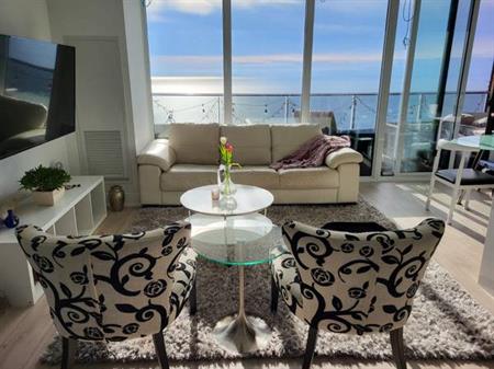 2 Bed, 2 Bath Suite with Gorgeous Waterfront and City Views from South