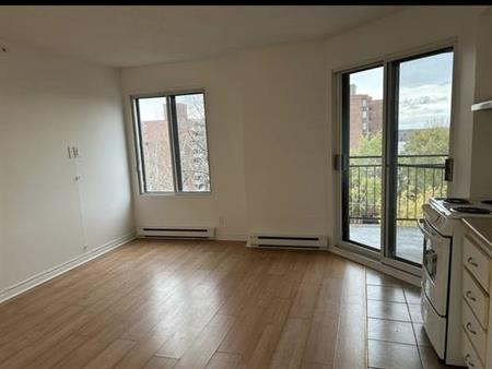 4 1/2 sublet