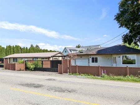 Detached Home **NOW AVAILABLE FOR RENT** 7526 Lickman Road