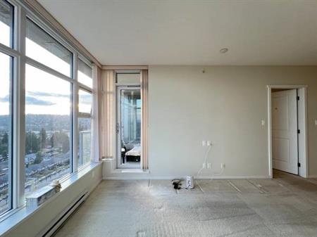 Modern 2 Bed & 2 Bath in the Heart of Coquitlam