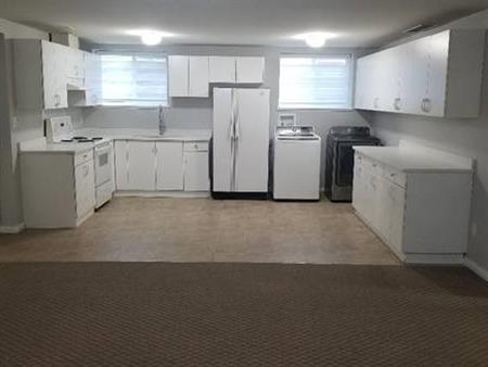 Basement Suite, Separate Entrance, in-Suite Washer & Dryer, A/C
