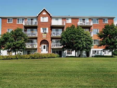 1 Bdrm Available At 2540 Lebourgneuf Boulevard, Quebec City - 2540 Lebourgneuf Boulevard, Quebec