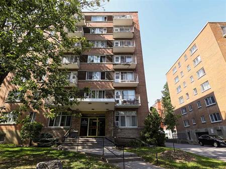 2 Bedroom - 2400, 2420, 2444, 2460, 2480, 2500 Rue Benny-Crescent - 2400, 2420, 2444, 2460, 2480, 2500 Rue Benny-Crescent, Mo